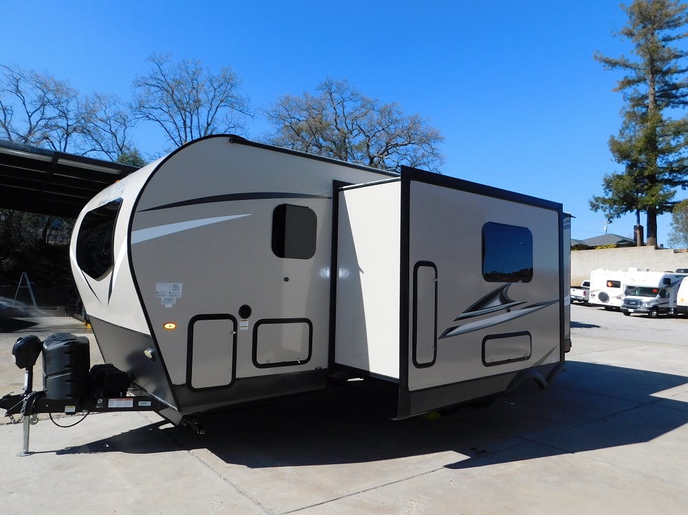 2020 Flagstaff Micro Lite 25BDS - Image 2