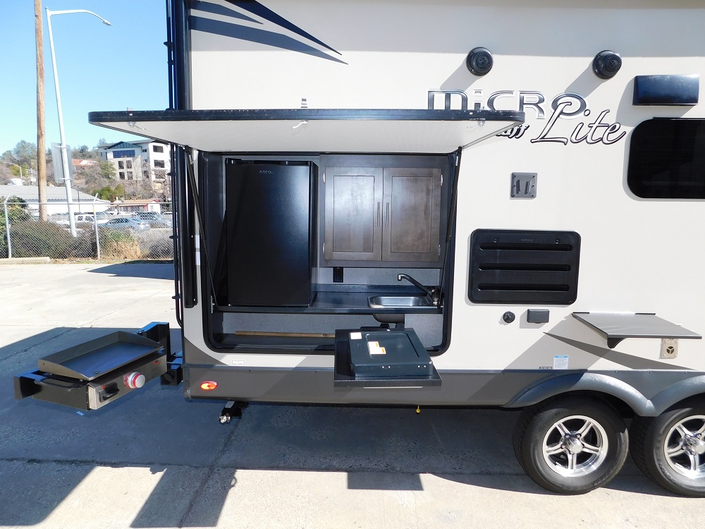 2020 Flagstaff Micro Lite 25BDS - Image 10