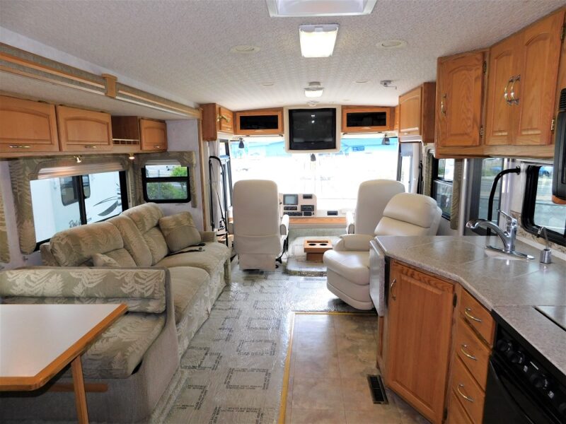 2003 Winnebago Itasca Suncruiser 33V - RV Connection