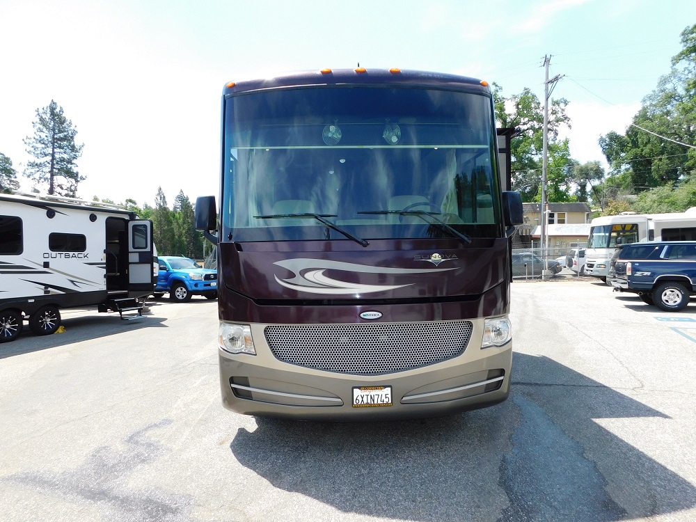2013 Winnebago Itasca Sunova 30A - Image 5