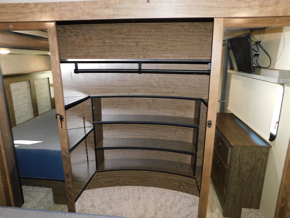 2019 Grand Design Solitude 3740 BH - Image 39