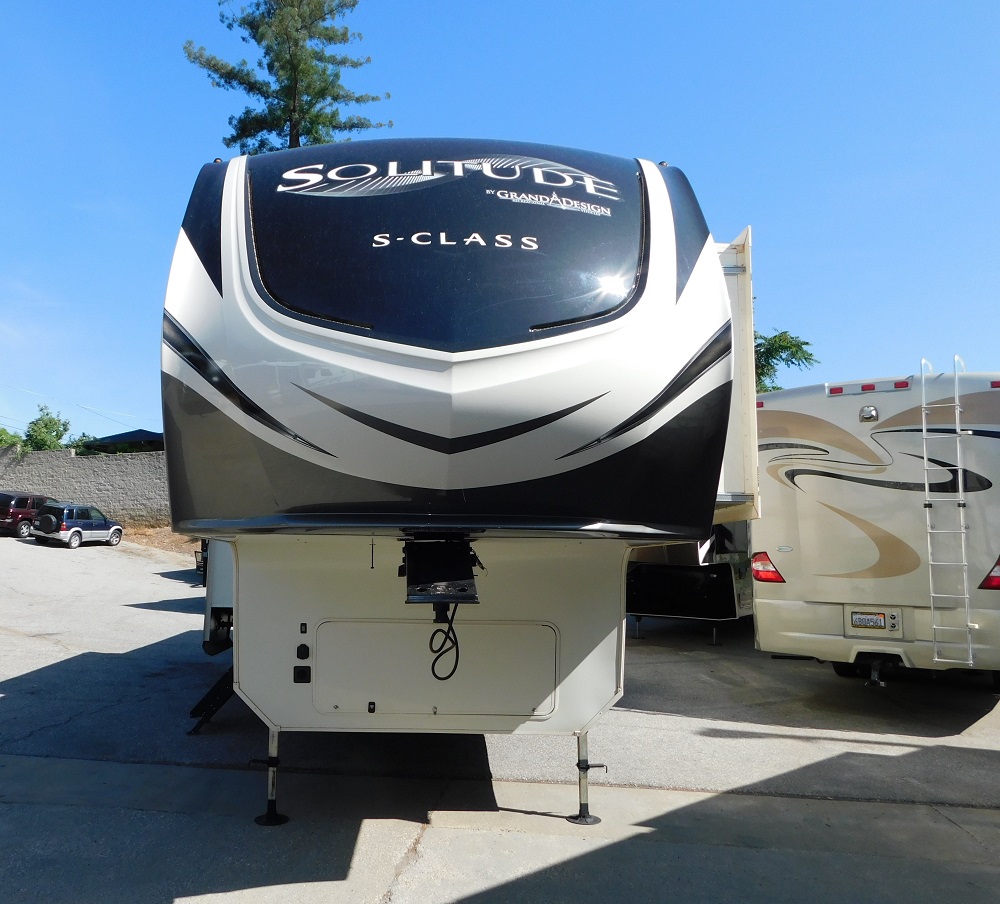 2019 Grand Design Solitude 3740 BH - Image 5