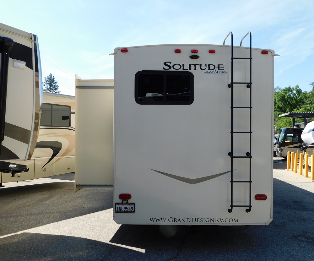 2019 Grand Design Solitude 3740 BH - Image 6