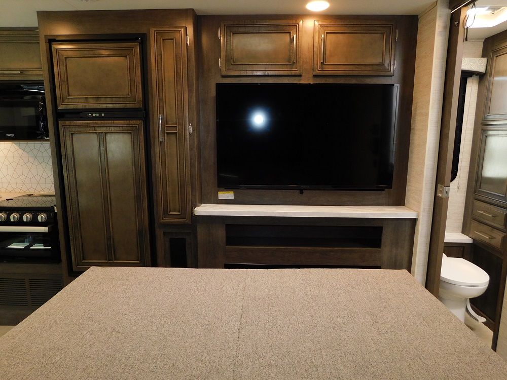 2022 Entegra Odyssey 26M - Image 35