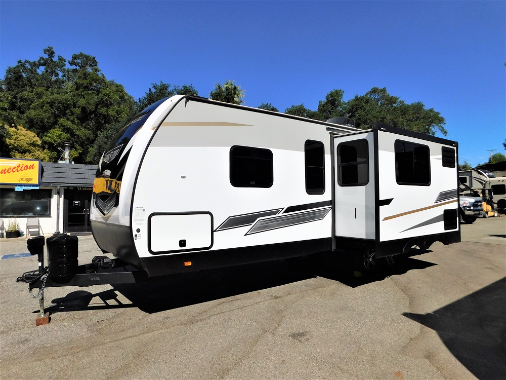 2022 Cruiser RV Radiance 26KB - Image 2