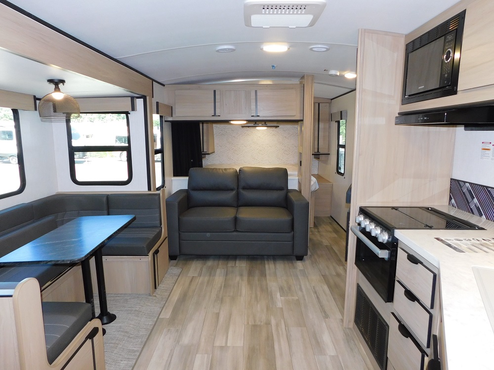 2022 Cruiser RV Radiance 26KB - Image 12