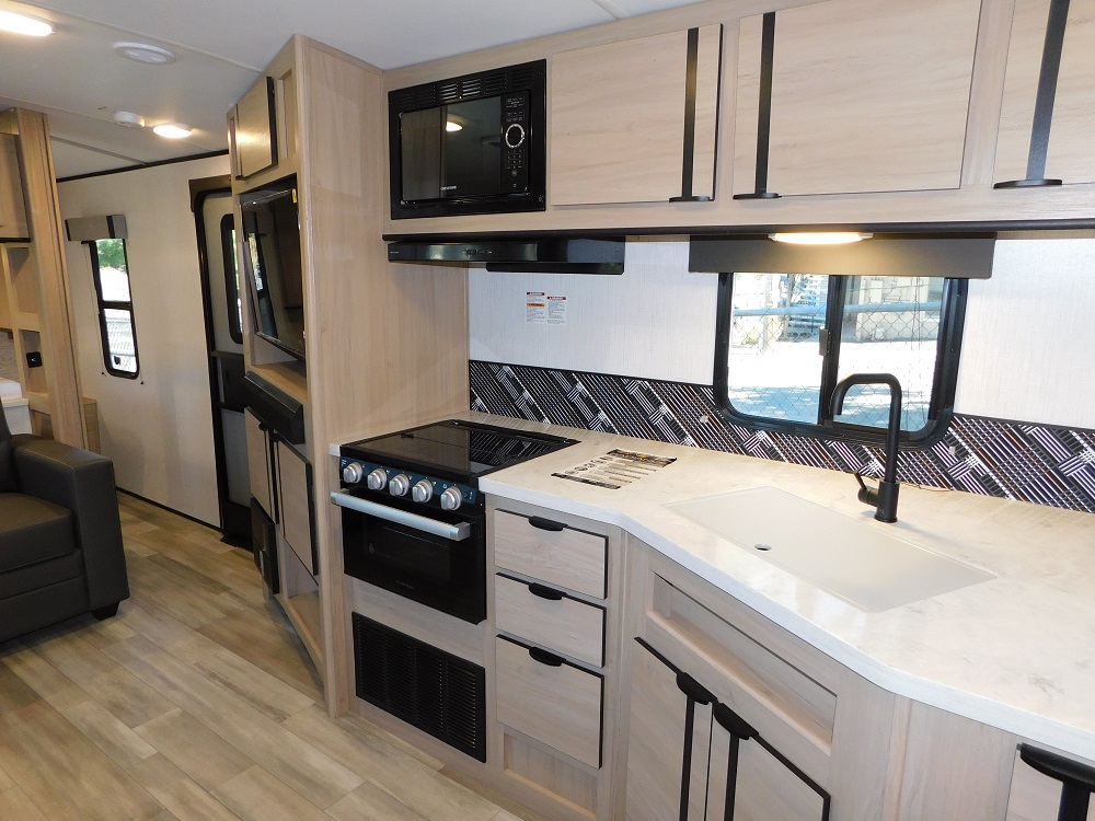 2022 Cruiser RV Radiance 26KB - Image 15