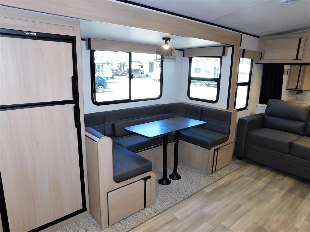 2022 Cruiser RV Radiance 26KB - Image 16