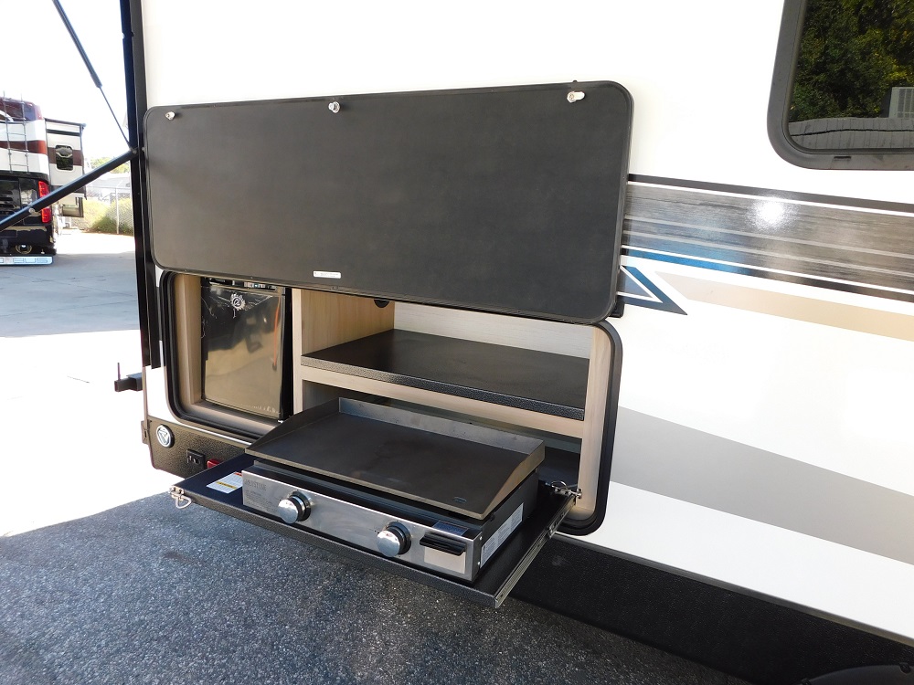 2022 Cruiser RV Radiance 26KB - Image 7