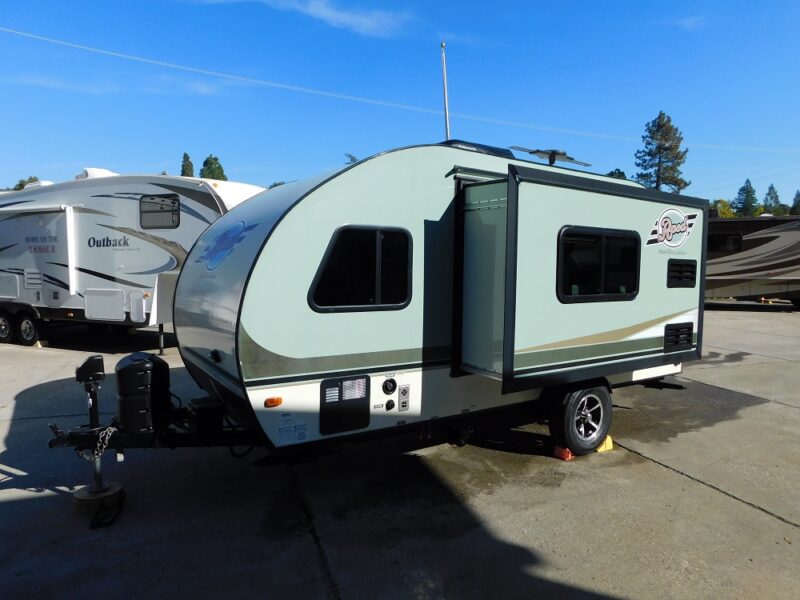 2016 R-Pod 179RP Hood River Edition - RV Connection