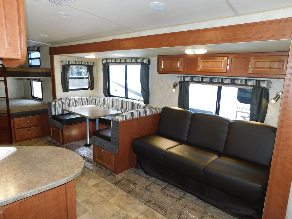 2017 Northwood Nash 29S Travel Trailer with Slide-out - Image 16