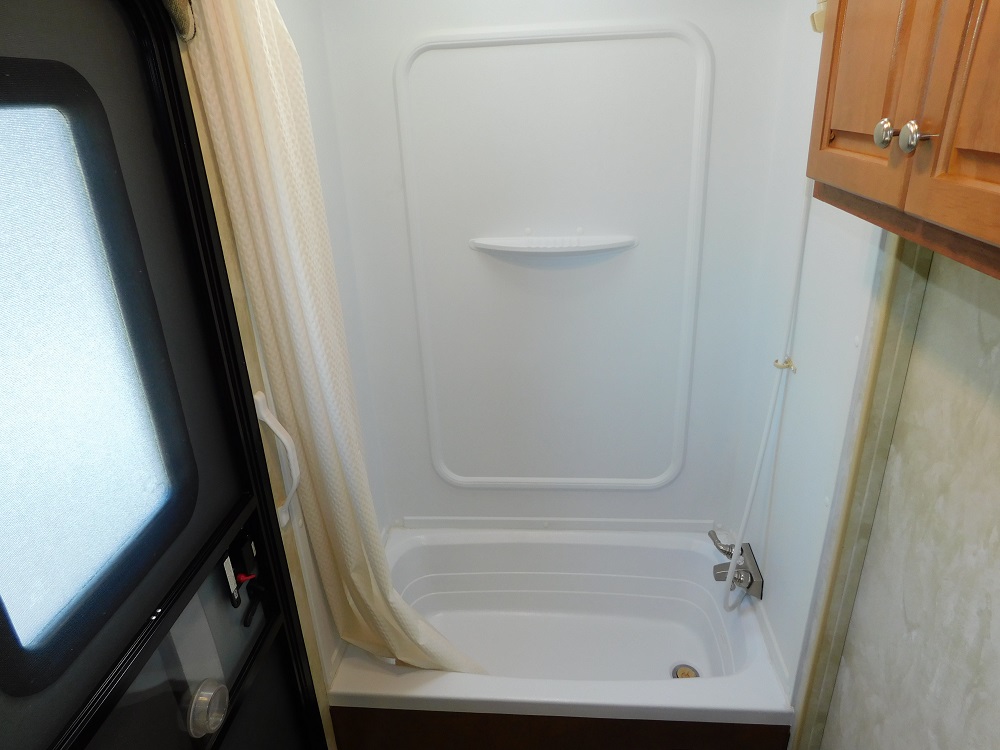 2017 Northwood Nash 29S Travel Trailer with Slide-out - Image 31