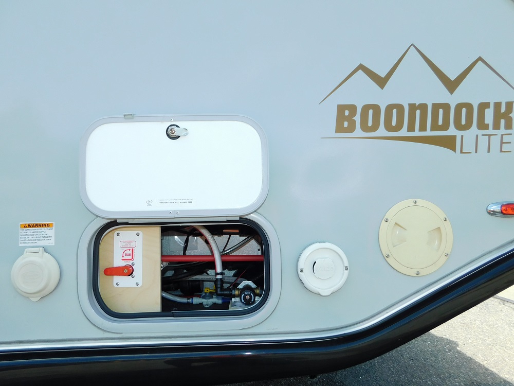 2020 NuCamp Tab 400 Boondock Lite - Image 9
